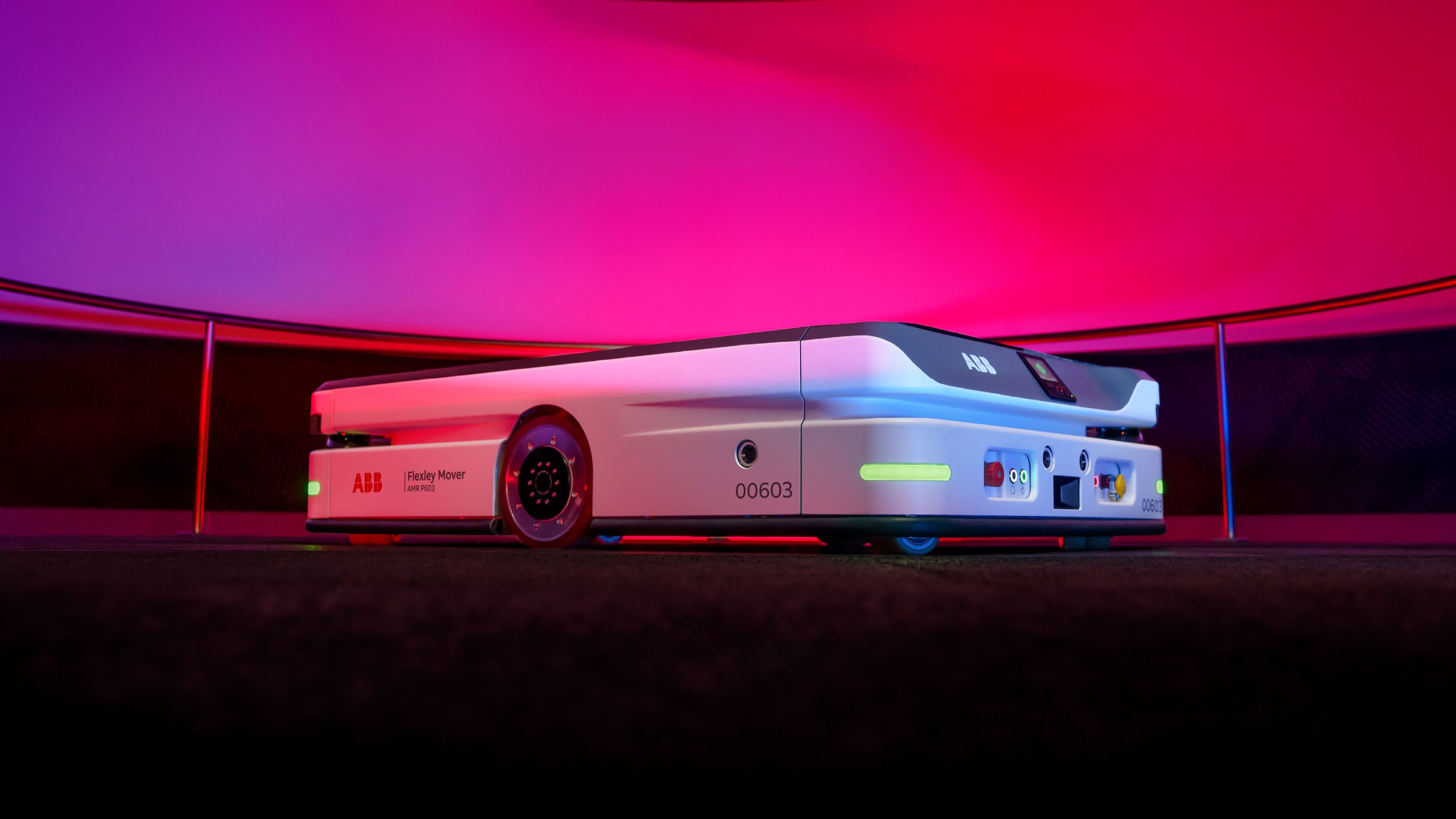 助力国际知名企业问鼎iF设计奖！领科材料铸就机器人外壳品质标杆